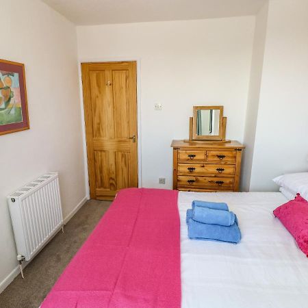 53 St Brides View Villa Haverfordwest Exterior foto