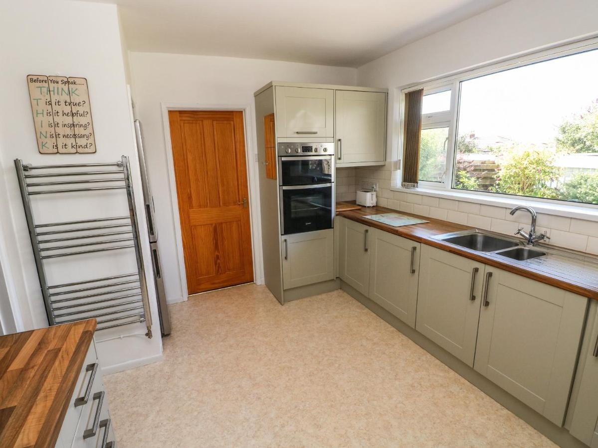 53 St Brides View Villa Haverfordwest Exterior foto